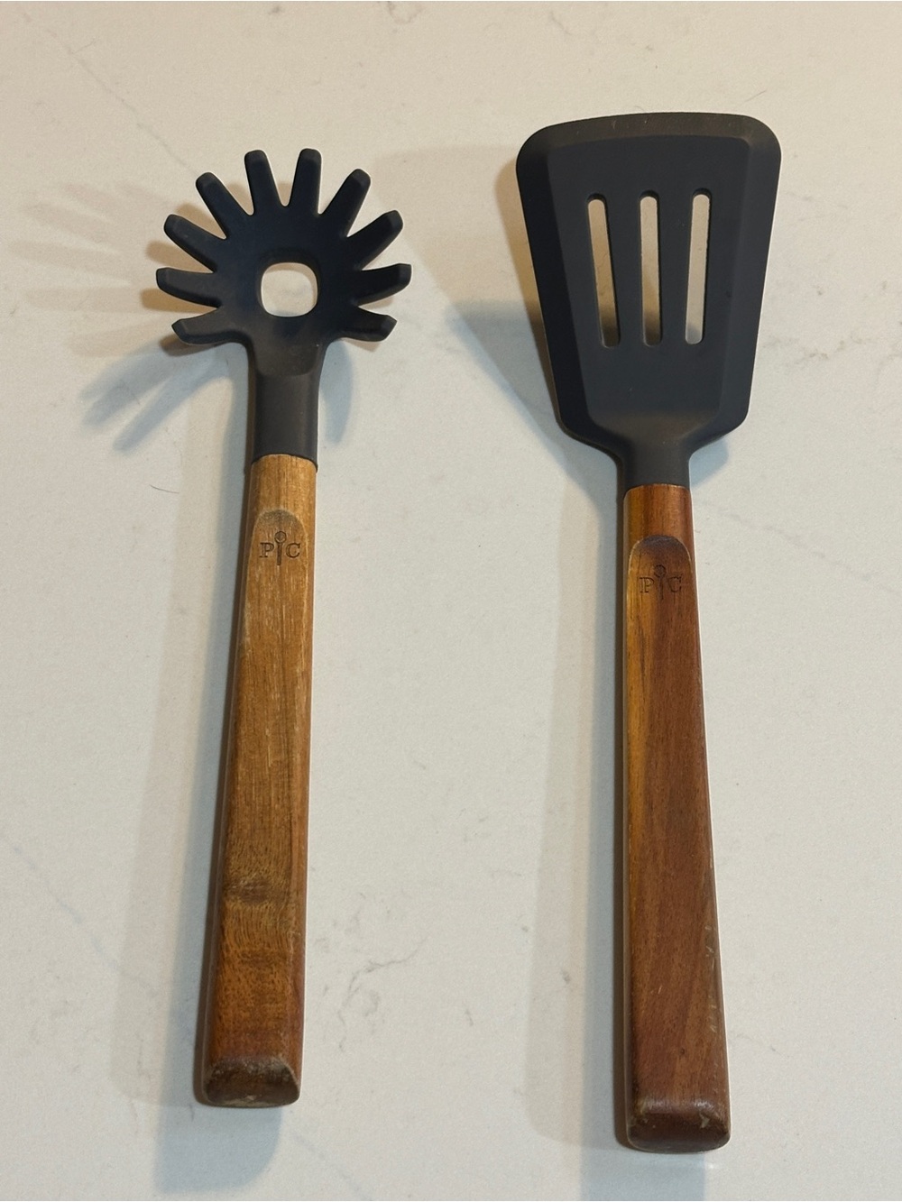 Pampered Chef Pasta Fork and Turner Set Durable Matte Black Silicone Head Acacia